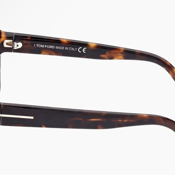 Tom Ford Chiara-02 Sunglasses Model FT0919. Brand New with Case/Cloth. - Picture 10 of 10